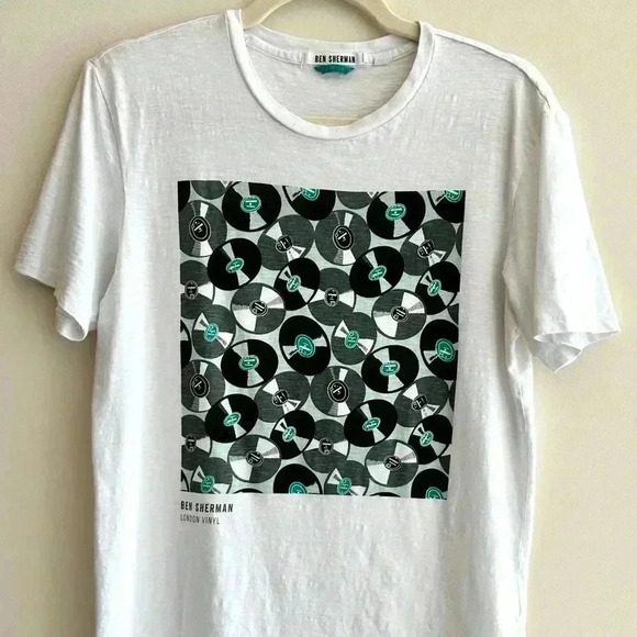 Ben Sherman Men's Records Graphic T-Shirt, White Graphic Tee, Size Small - Picture 7 of 16